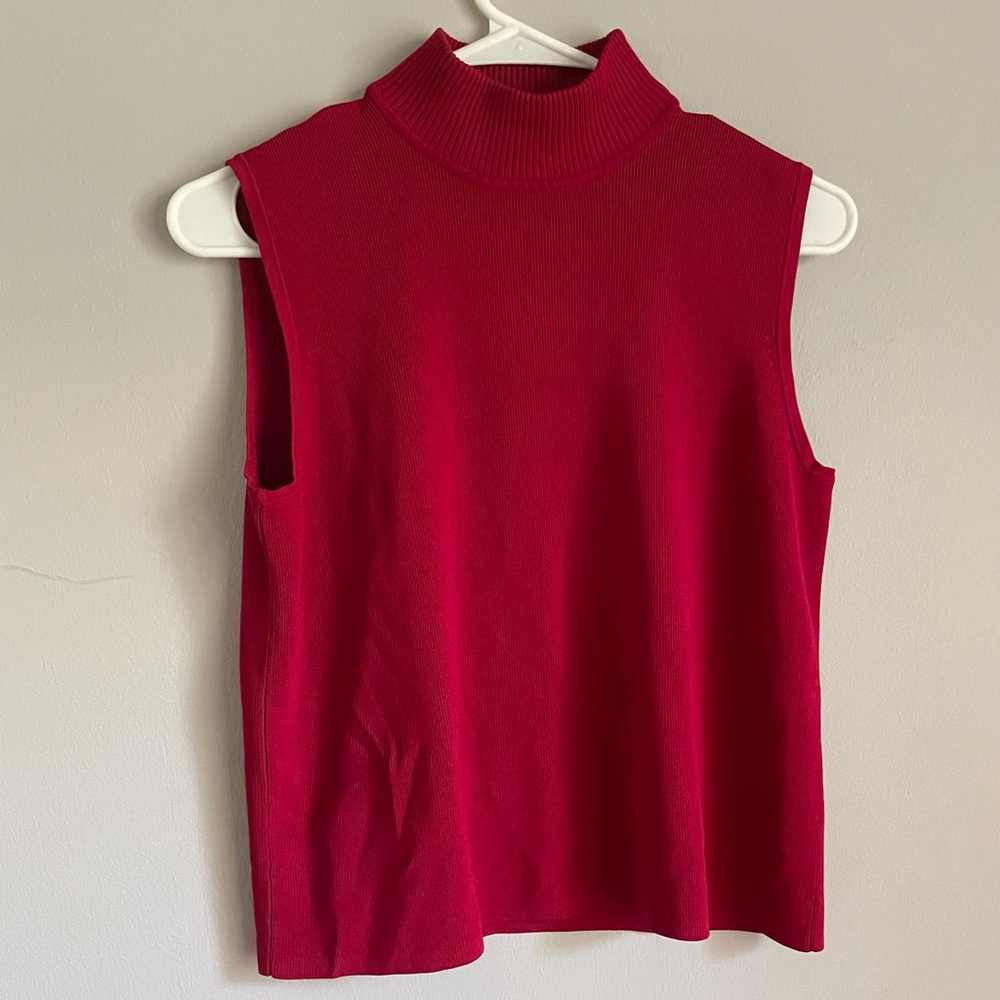Red mock neck sweater tank